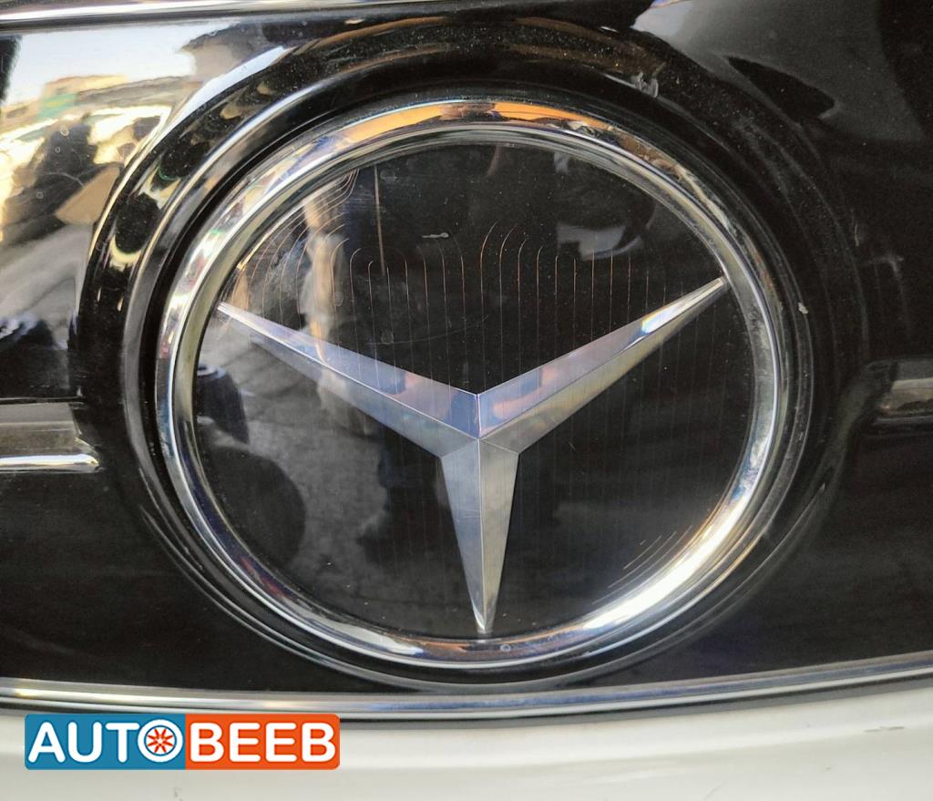 Body  Emblems Mercedes Benz EQA250