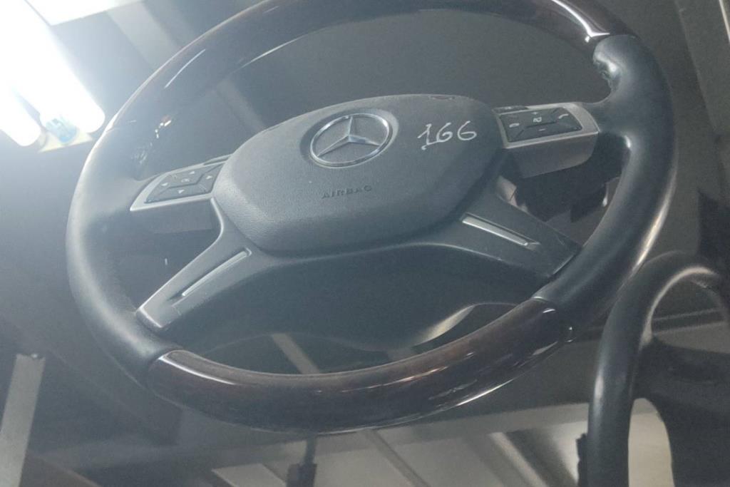 Cabin  Steering Wheel Mercedes Benz ML230