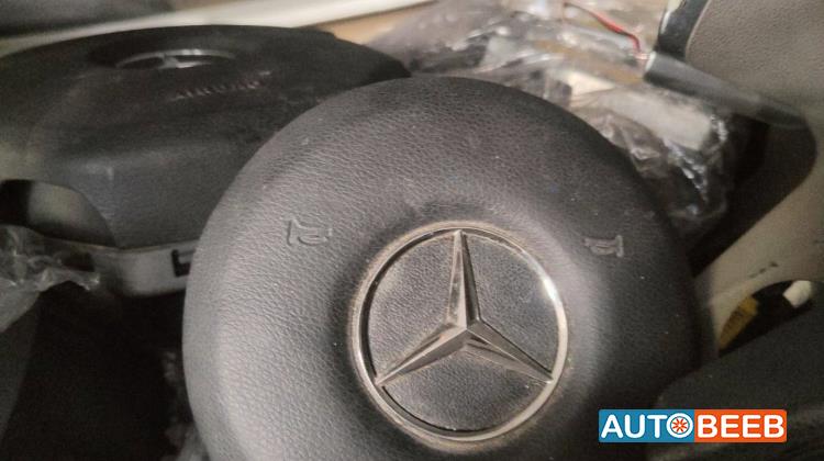 Cabin  Steering Wheel Mercedes Benz C200