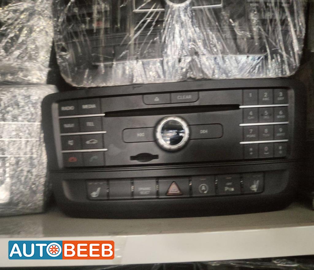 Electronics MP3 Player Mercedes Benz B250