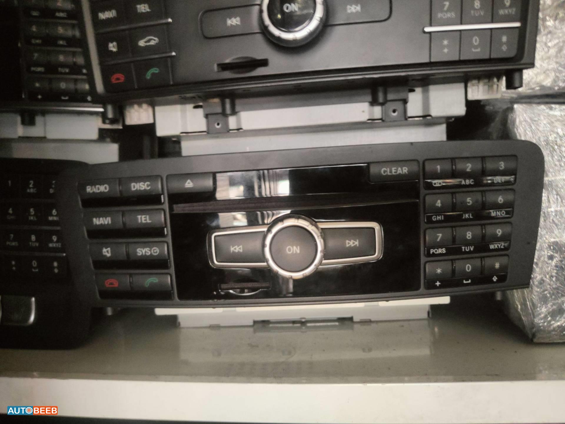 Electronics MP3 Player Mercedes Benz ML230