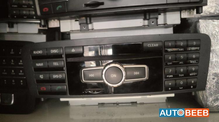 Electronics MP3 Player Mercedes Benz ML230