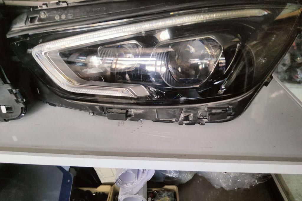 Lights Front light Mercedes Benz GT53