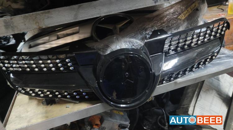 Body  Grilles Mercedes Benz SLK200