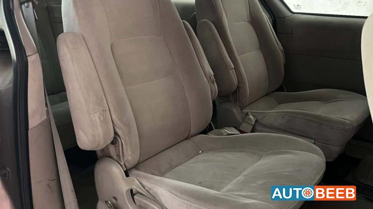 KIA Carnival 2004