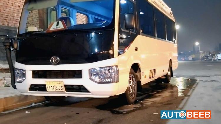 Minibus Toyota 2022