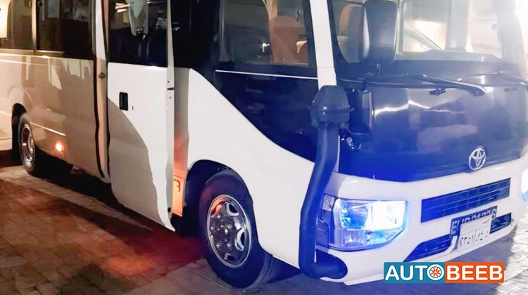 Minibus Toyota 2022