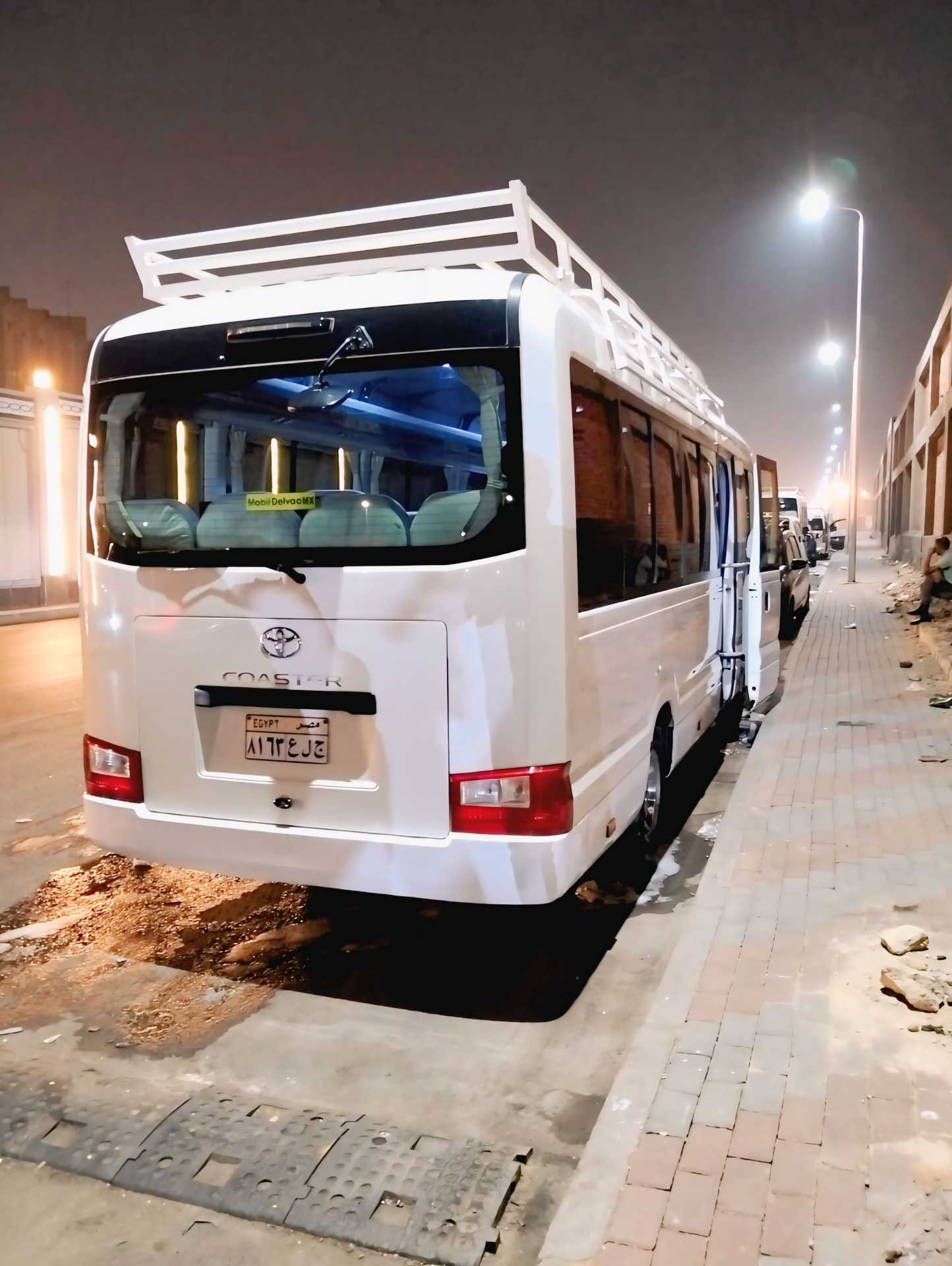 Minibus Toyota 2022