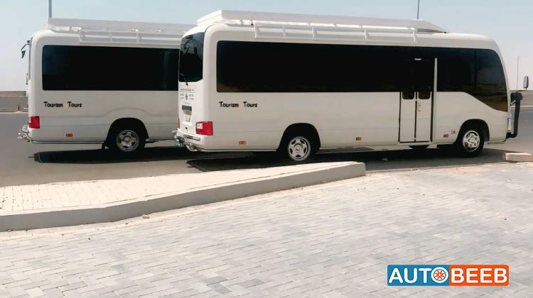 Minibus Toyota 2022