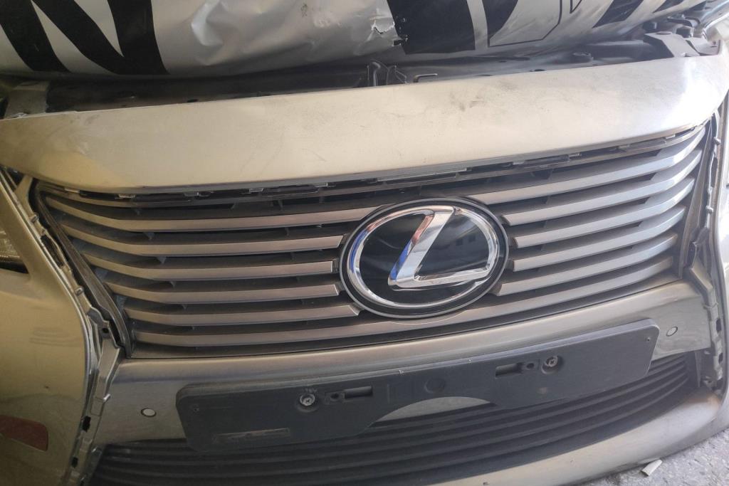 Body  Grilles Lexus ES300