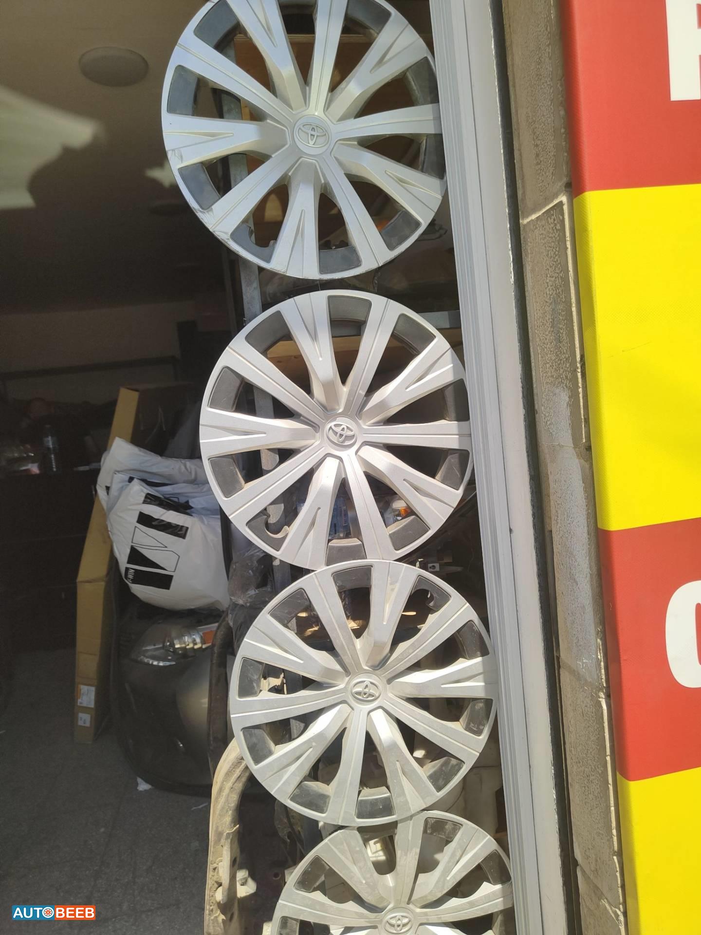 Wheel and Rims Wheel Covers  Toyota Camry