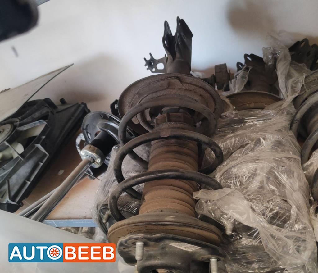  Shock Absorber Toyota Camry