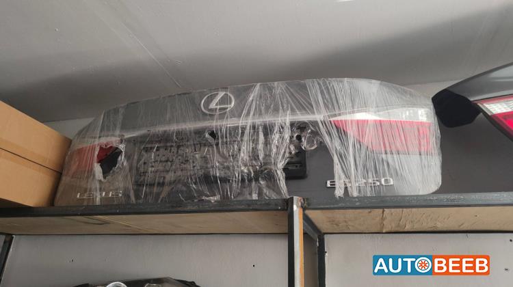 Body  Trunk Lexus ES300
