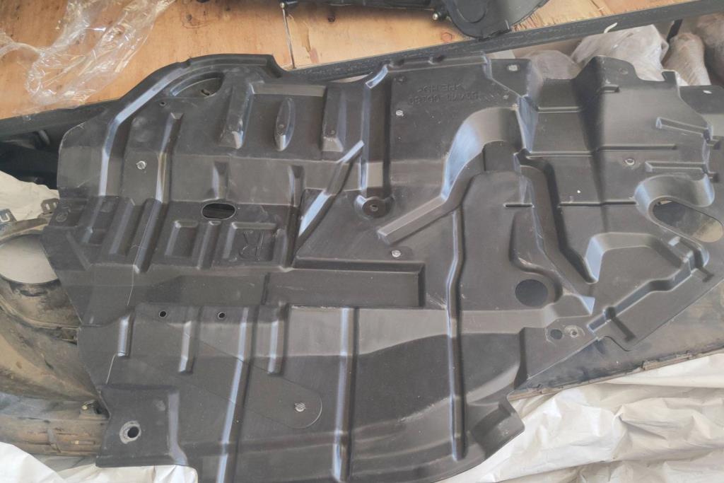 Body  RR BUMPER Lexus ES300