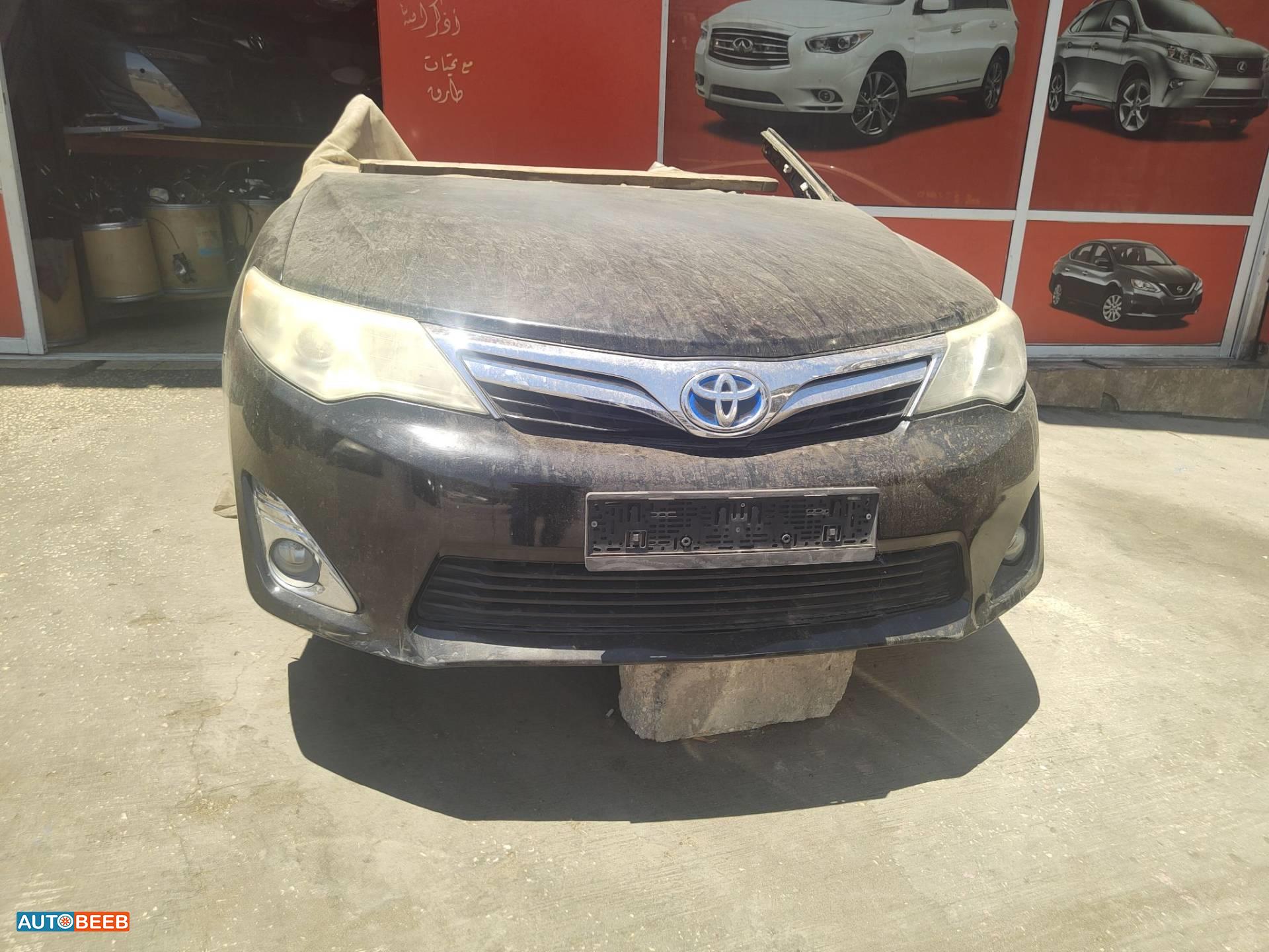 Body  Front clip Toyota Camry