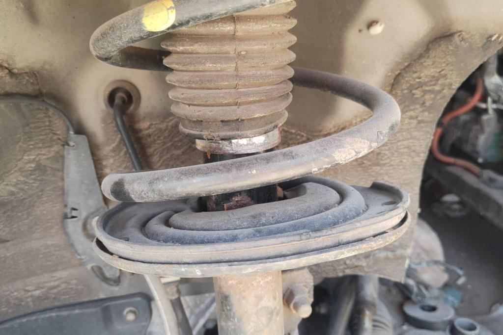  Shock Absorber Toyota Camry