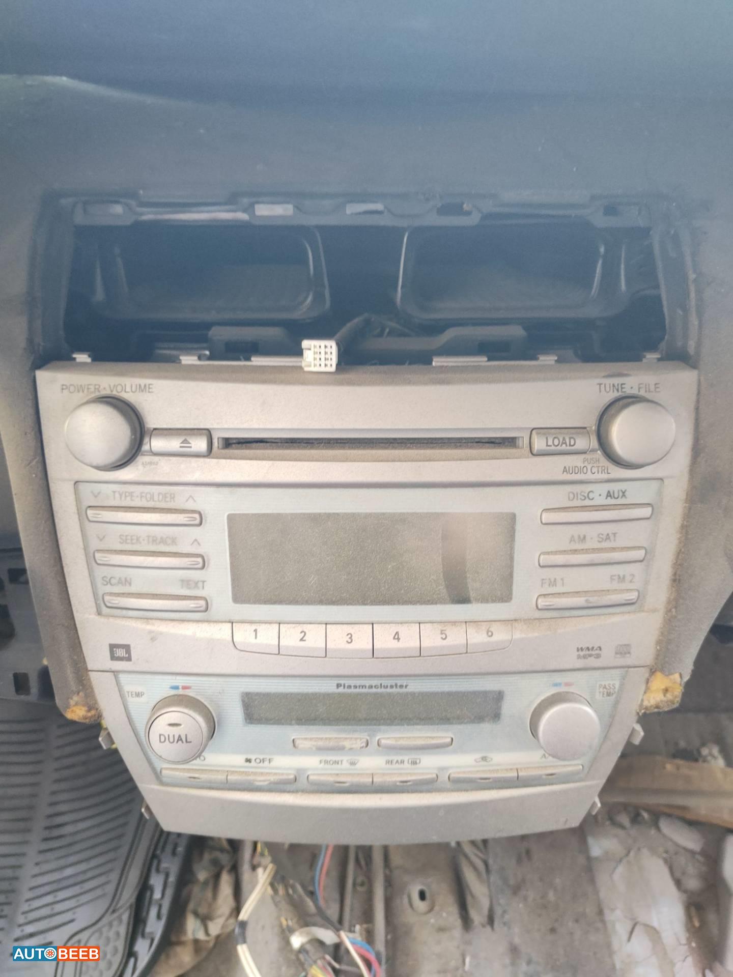 Electronics MP3 Player Toyota Camry