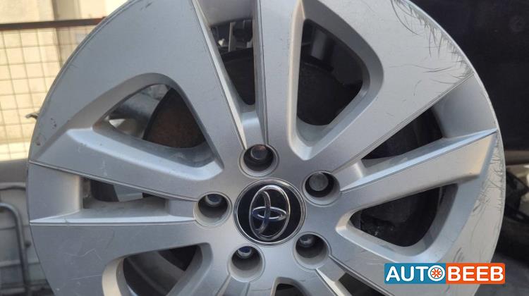 Wheel and Rims Rims Toyota Prius