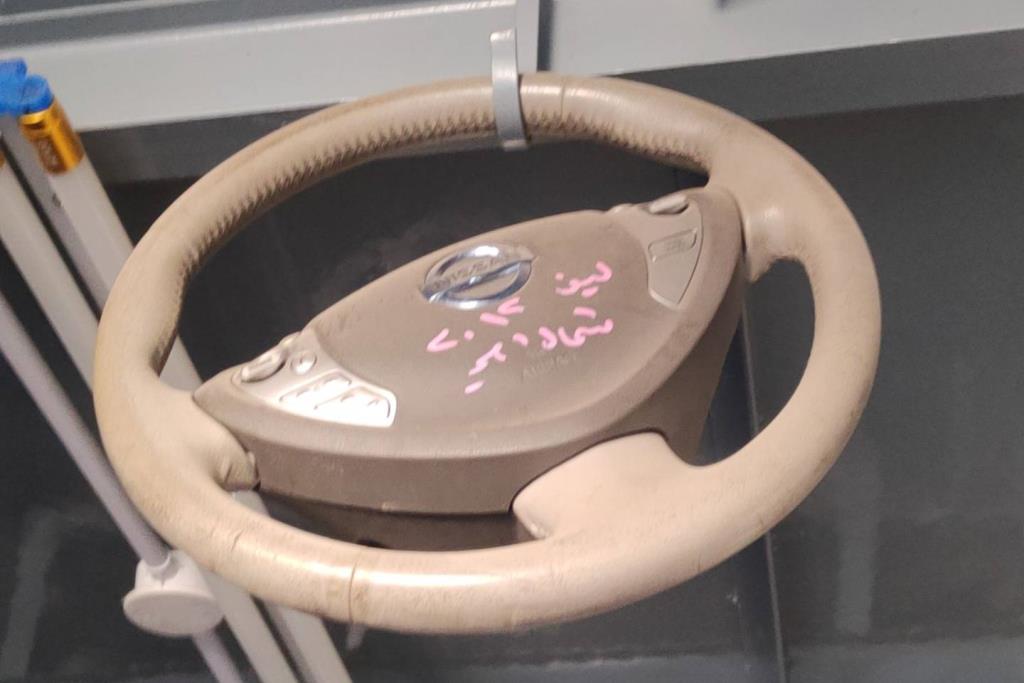 Cabin  Steering Wheel Nissan Leaf