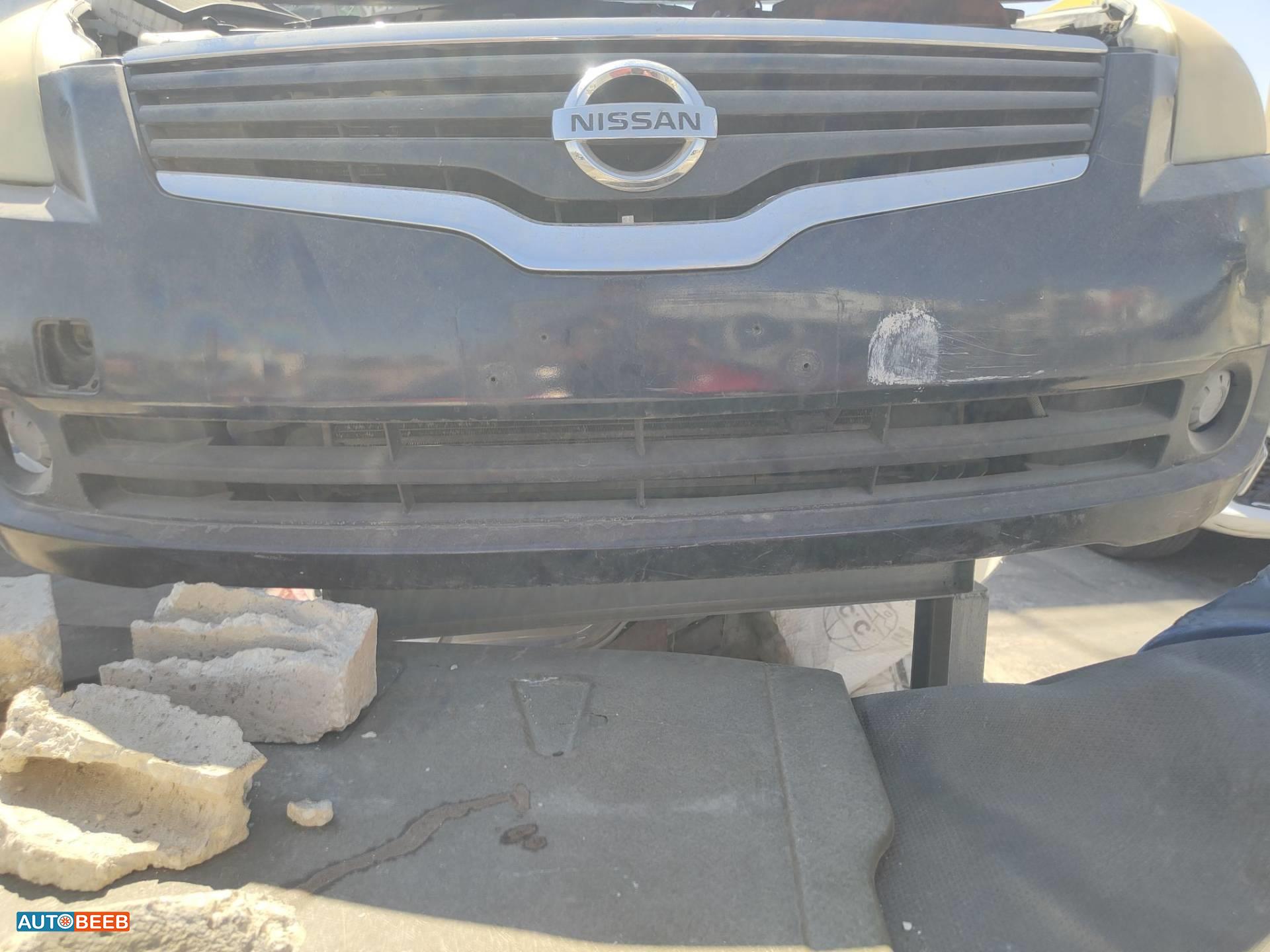 Body  Grilles Nissan Altima
