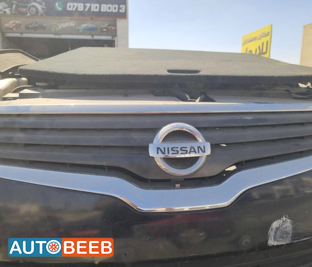 Body  Grilles Nissan Altima