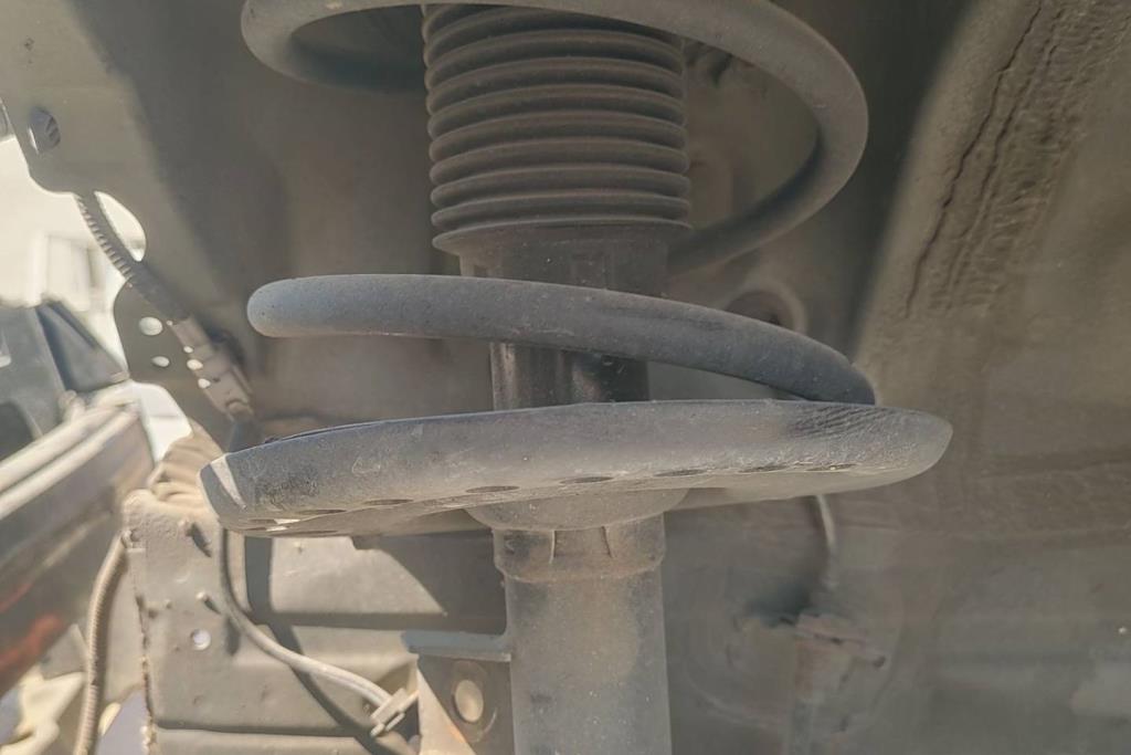  Shock Absorber Nissan Altima