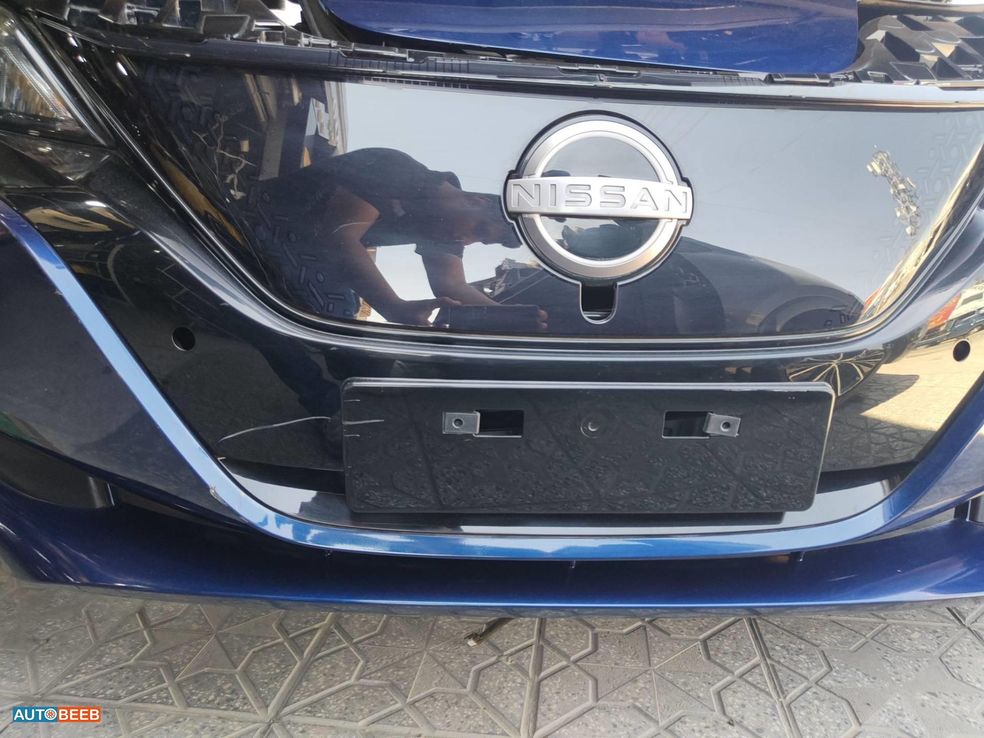 Body  Grilles Nissan Leaf