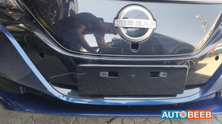 Body  Grilles Nissan Leaf