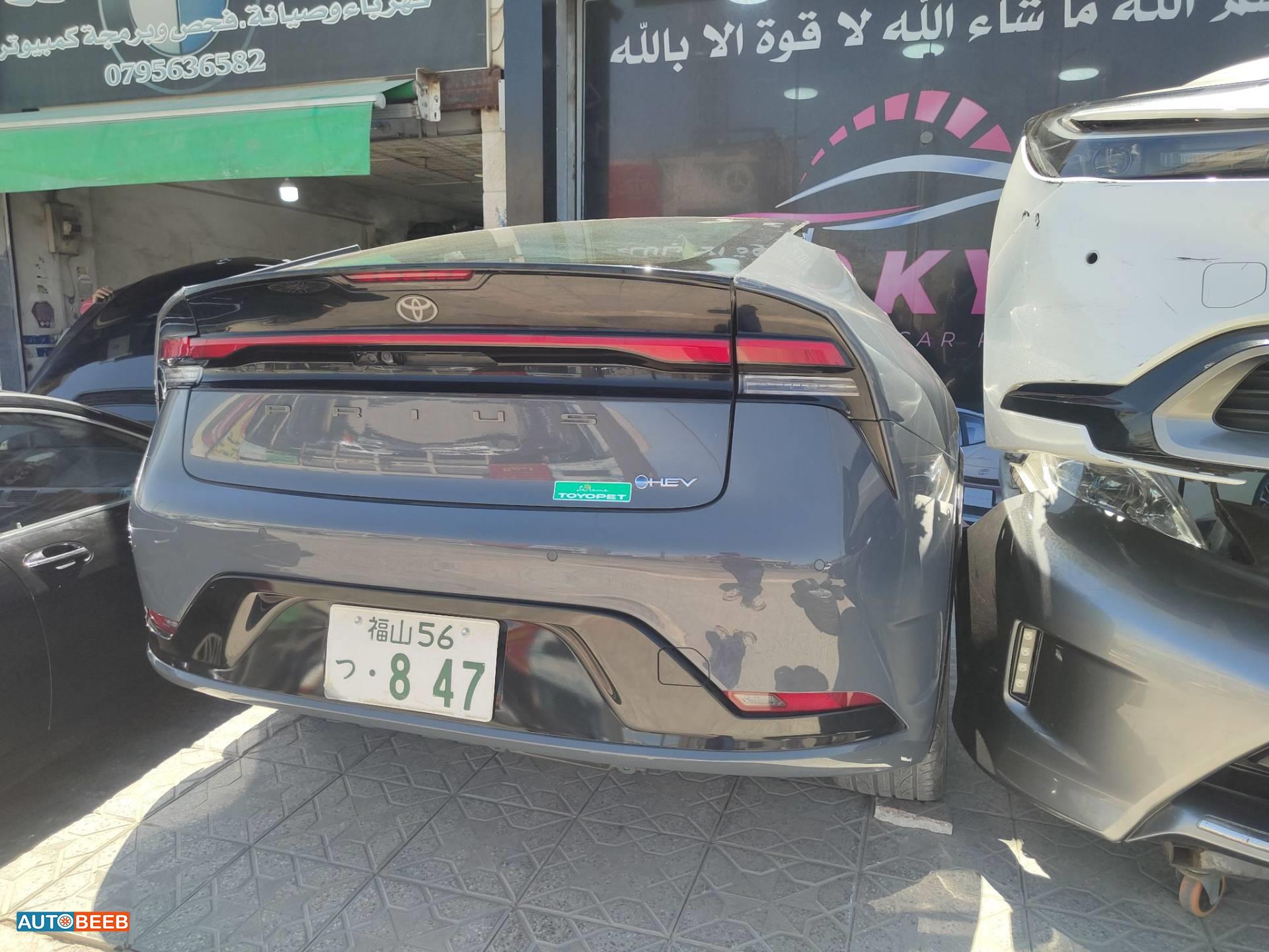 Body  Front clip Toyota Prius