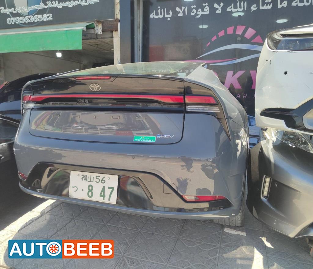 قصة خلفية تويوتا بريوس 2023 2024