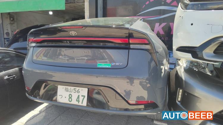 Body  Front clip Toyota Prius
