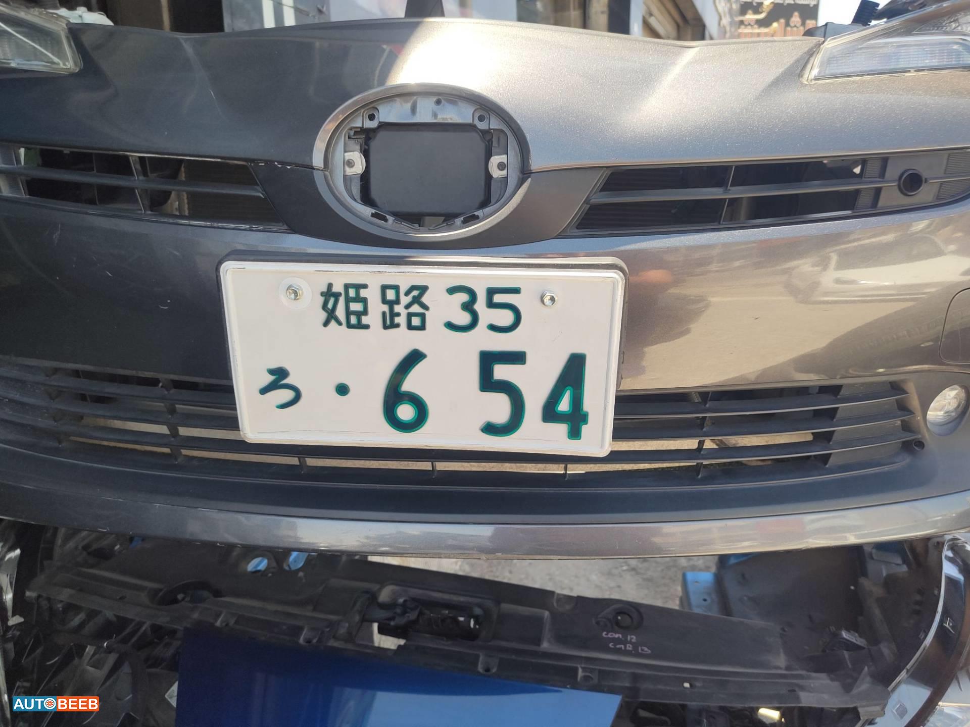 Body  Grilles Toyota Prius