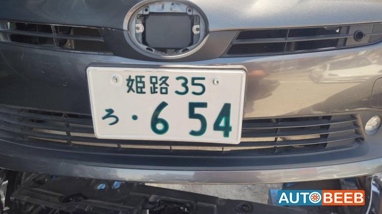 Body  Grilles Toyota Prius
