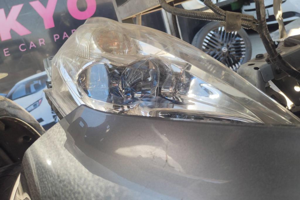 Lights Front light Nissan Leaf