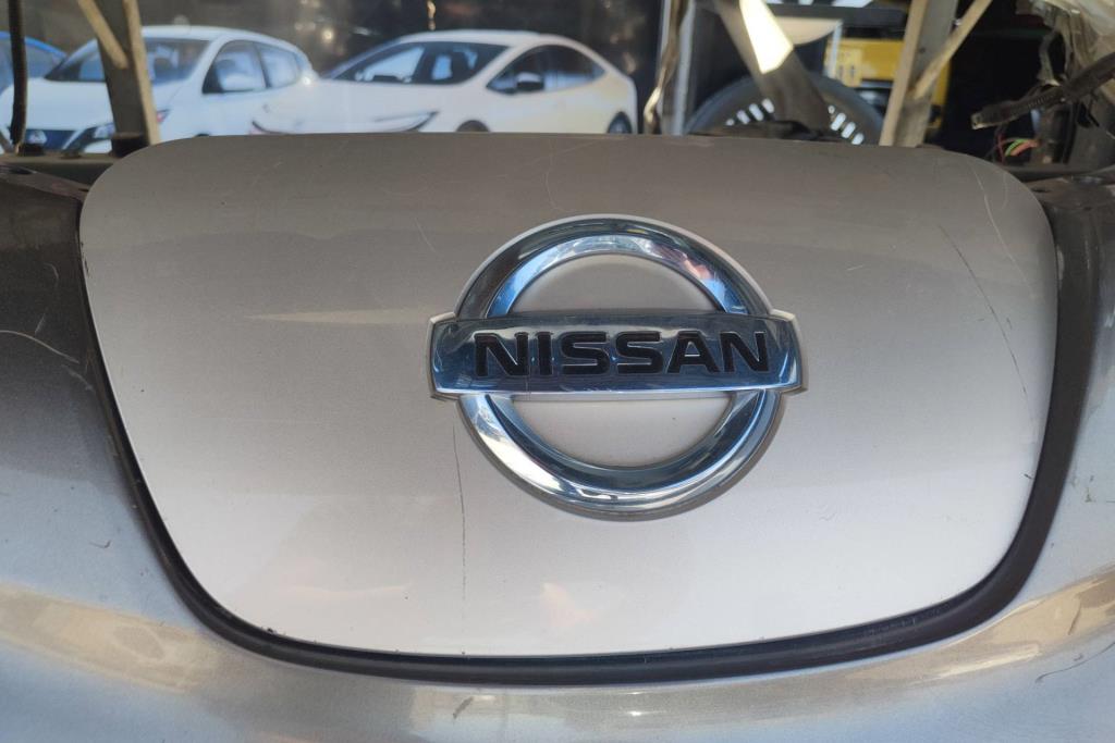 Body  Other Nissan Leaf