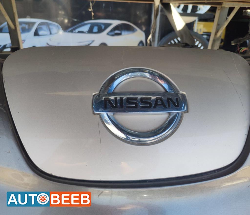 Body  Other Nissan Leaf