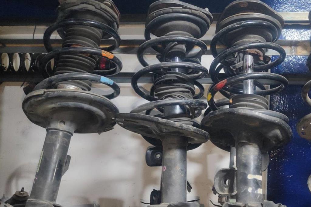  Shock Absorber Toyota Prius