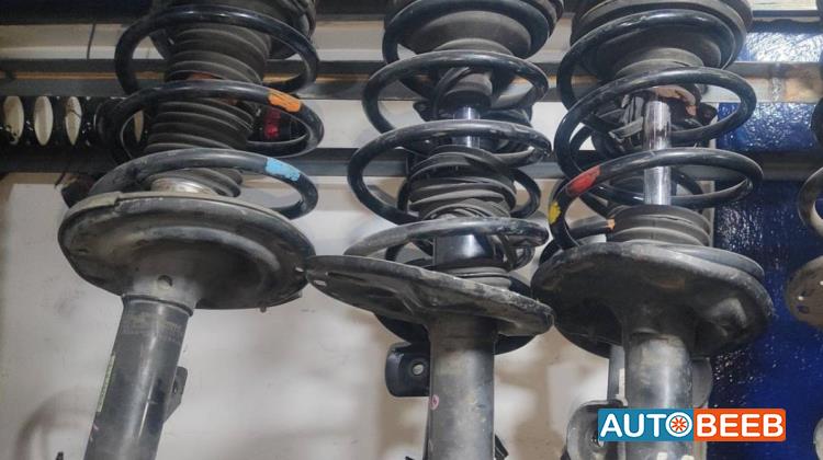  Shock Absorber Toyota Prius