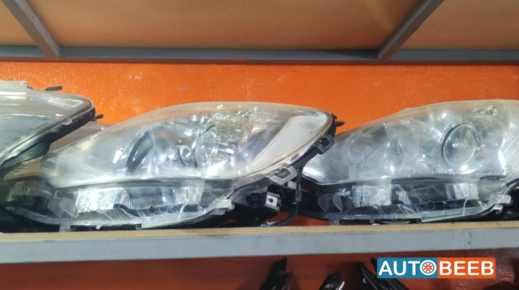 Lights Front light Toyota Prius C