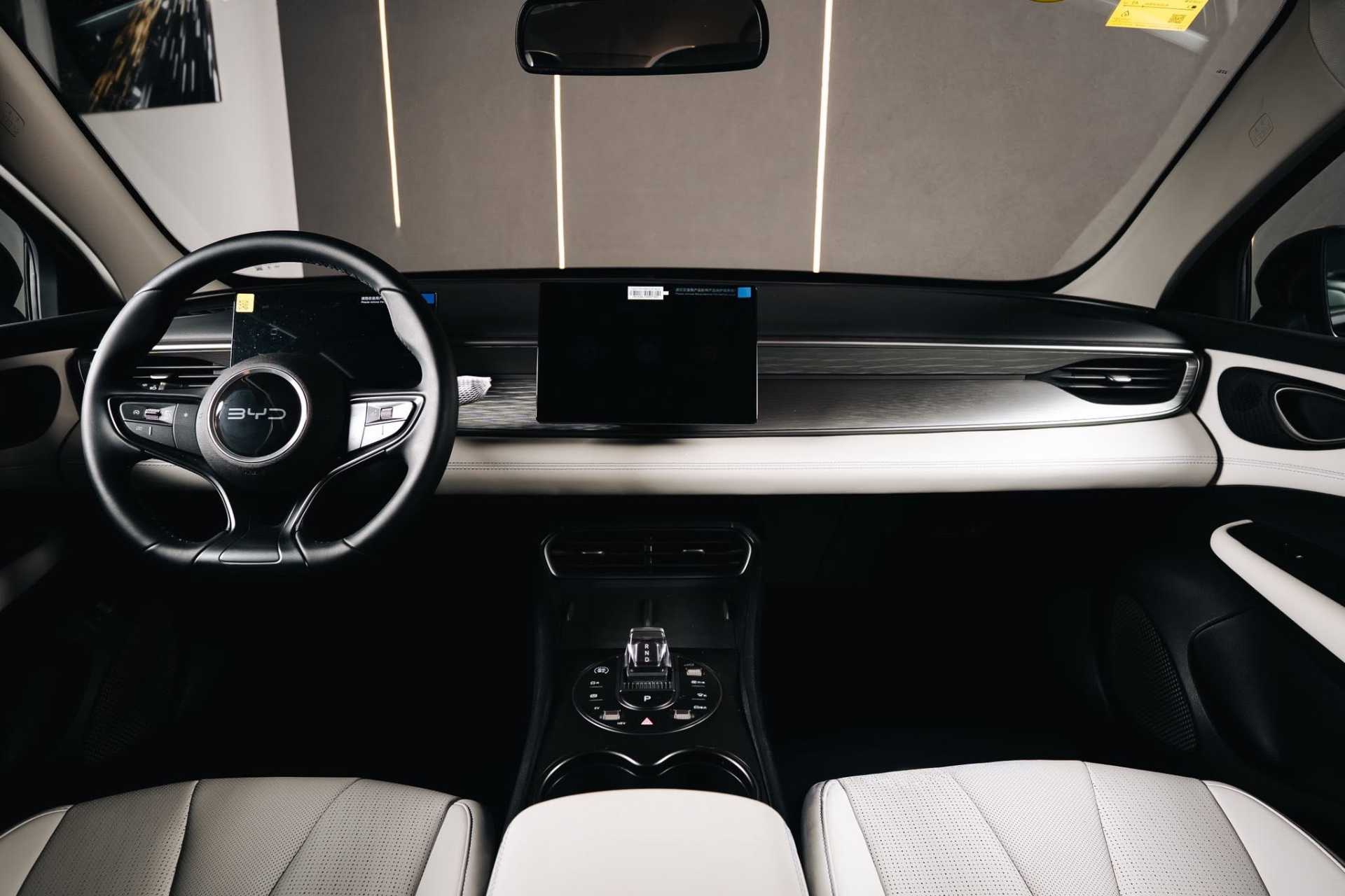 BYD  2025