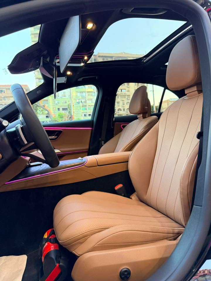 Mercedes Benz E200 2025