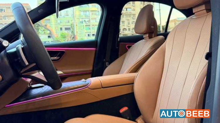 Mercedes Benz E200 2025