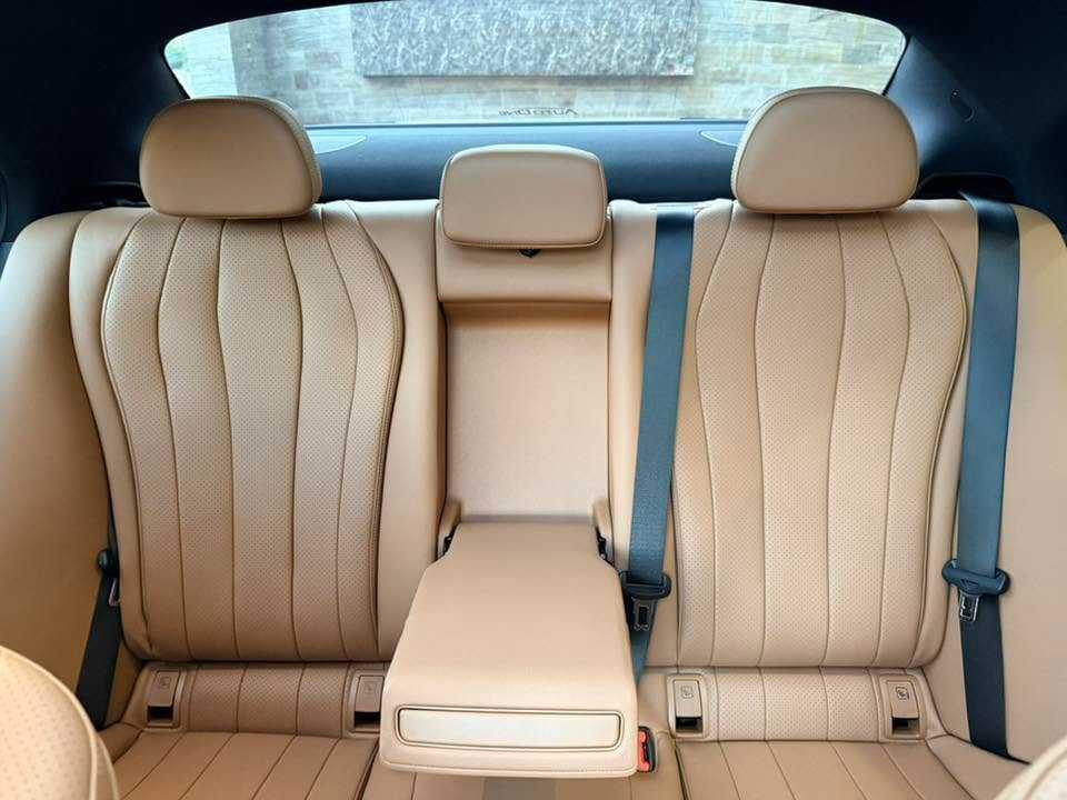 Mercedes Benz E200 2025
