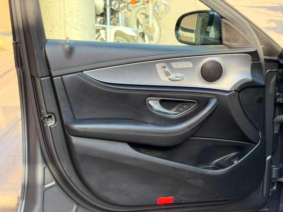 Mercedes Benz E200 2019