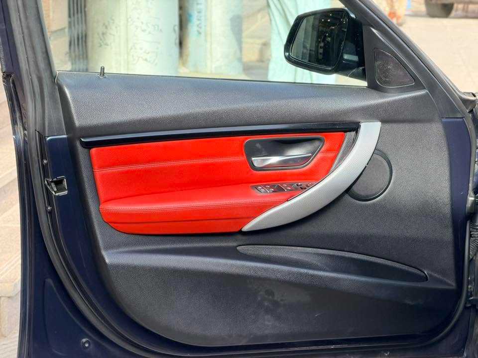 BMW 320 2018