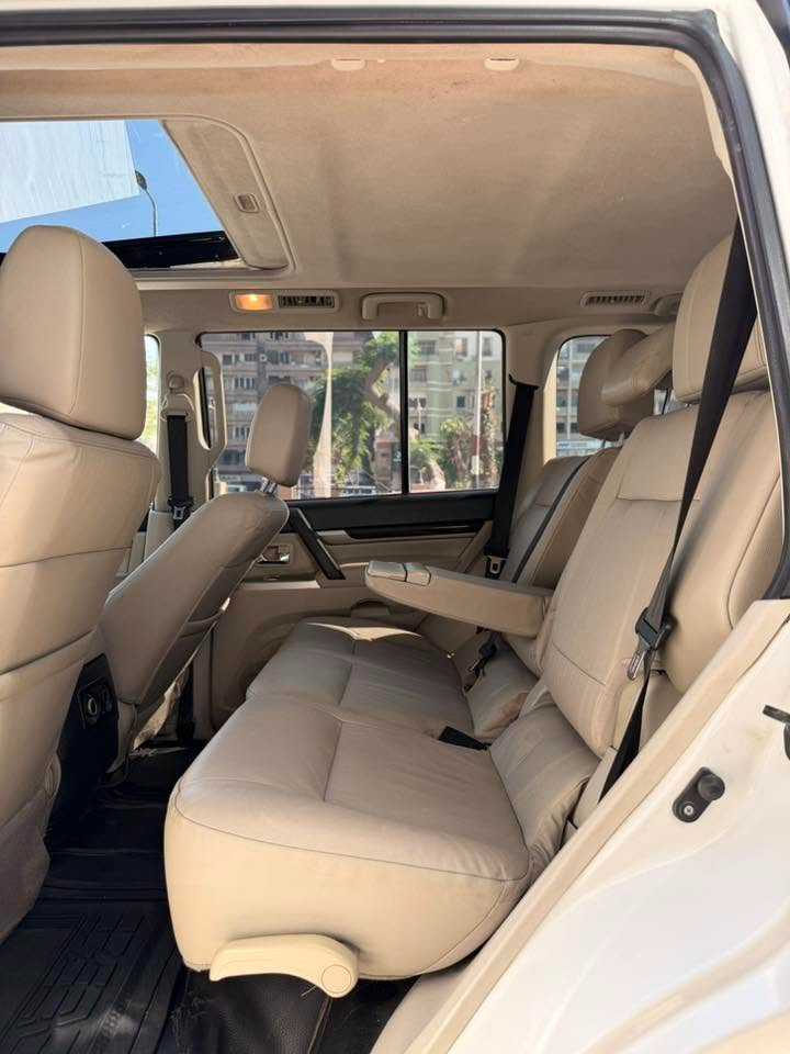 Mitsubishi Pajero 2016