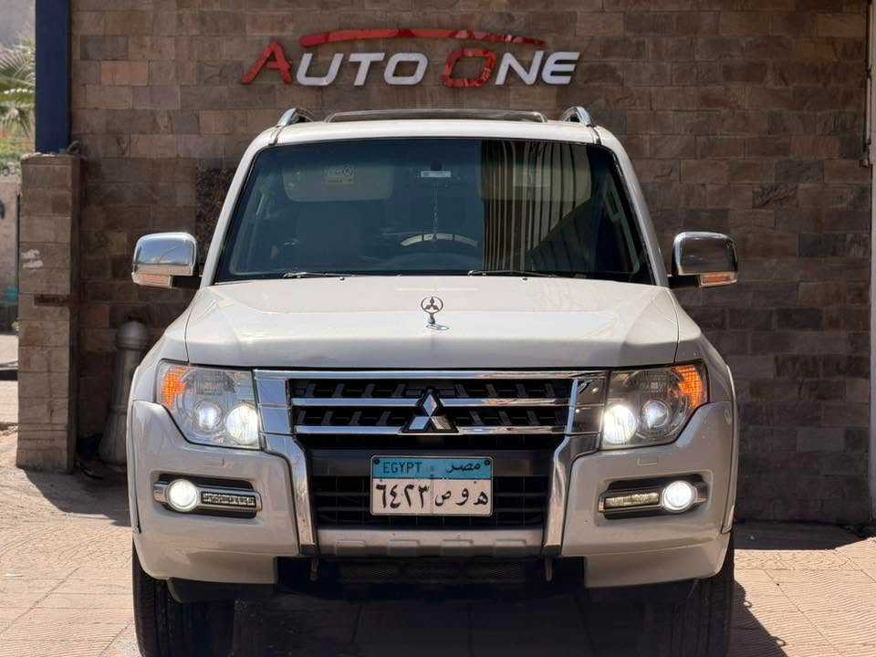Mitsubishi Pajero 2016