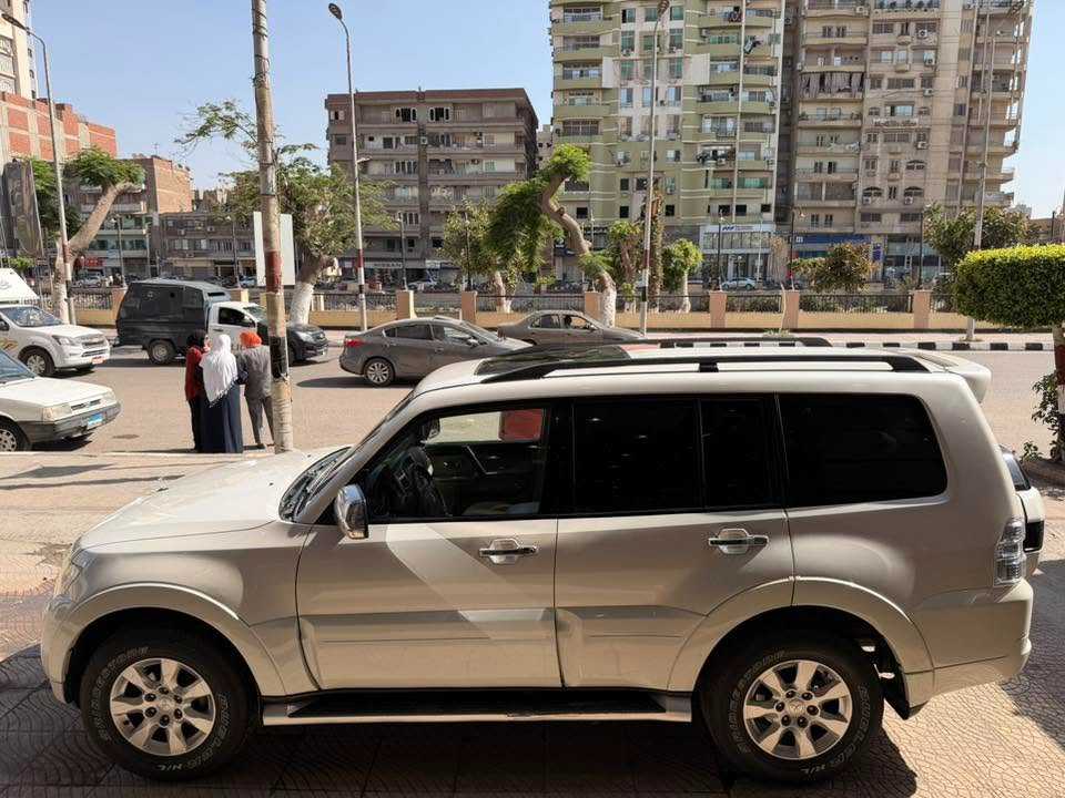 Mitsubishi Pajero 2016