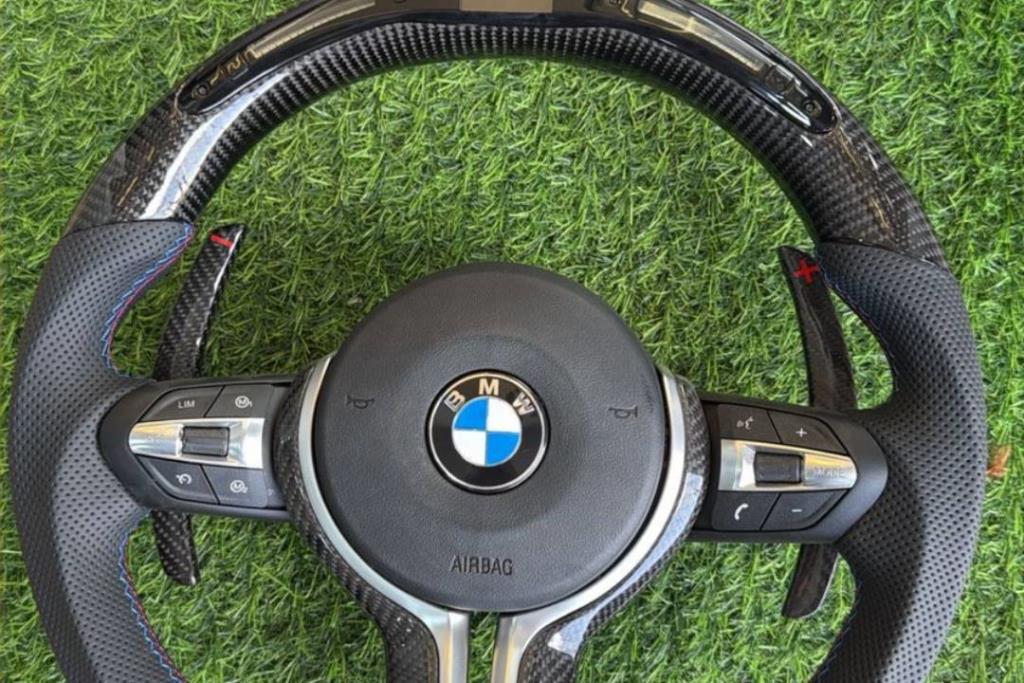 Cabin  Steering Wheel BMW 520