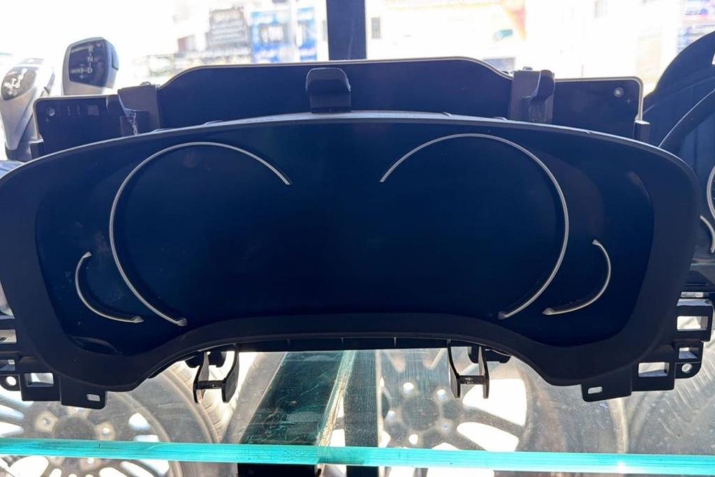 Cabin  Dashboard BMW 725